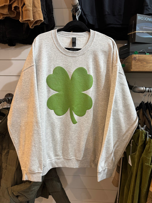 Shamrock Glitter Puff