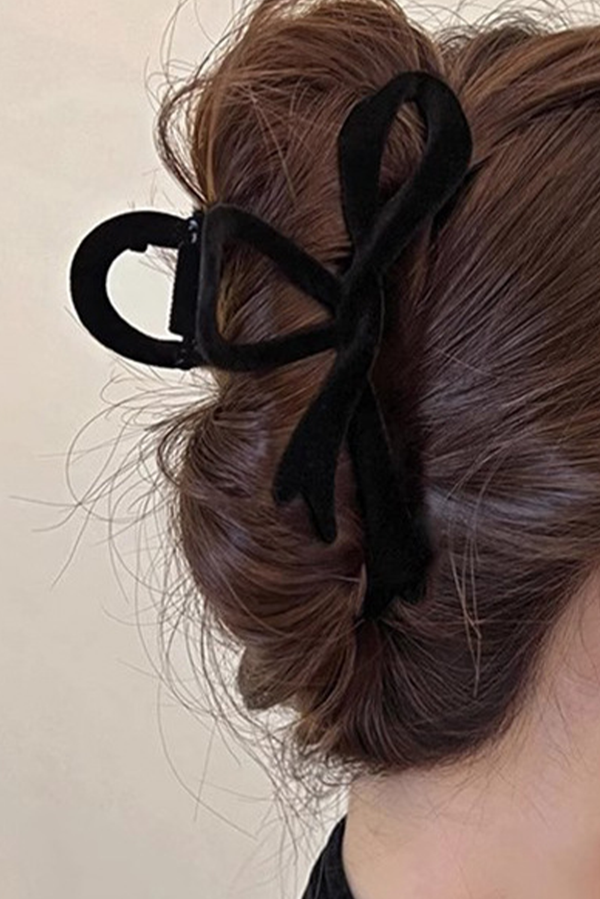 Velvet Bow Claw Clip